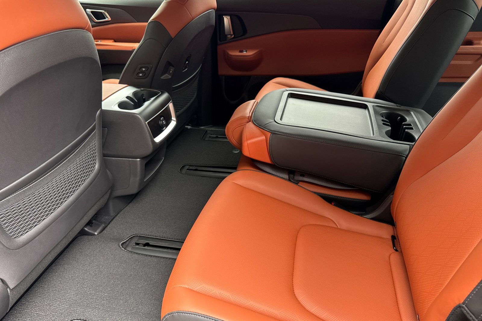 New 2026 Kia Carnival EX image 8