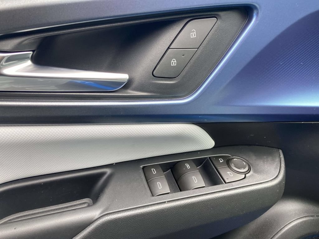 New 2026 Chevrolet Equinox EV LT AWD/4WD image 16