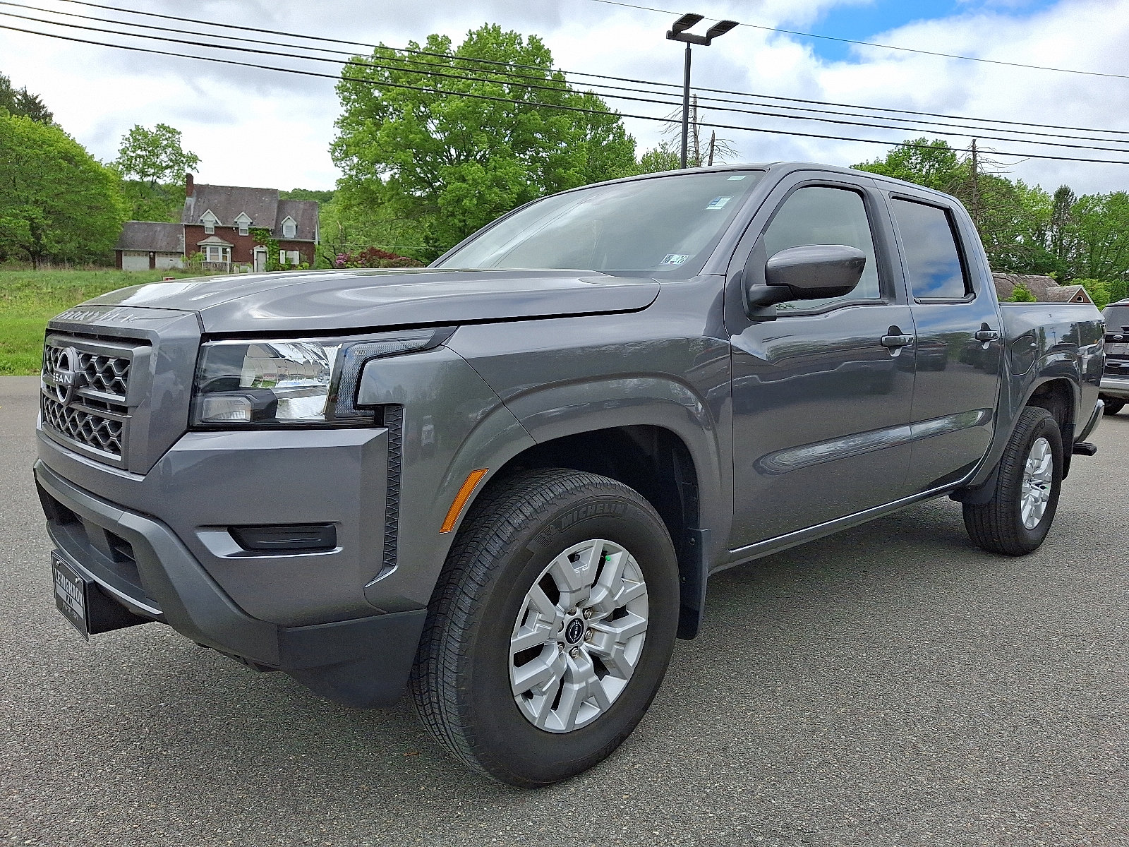 Used 2023 Nissan Frontier SV w/ Tow Package image 3