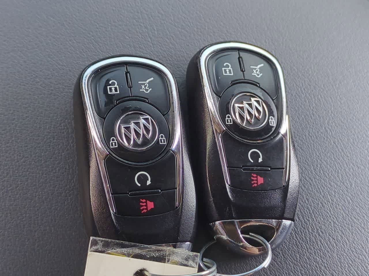 Used 2018 Buick Enclave Essence AWD/4WD image 35