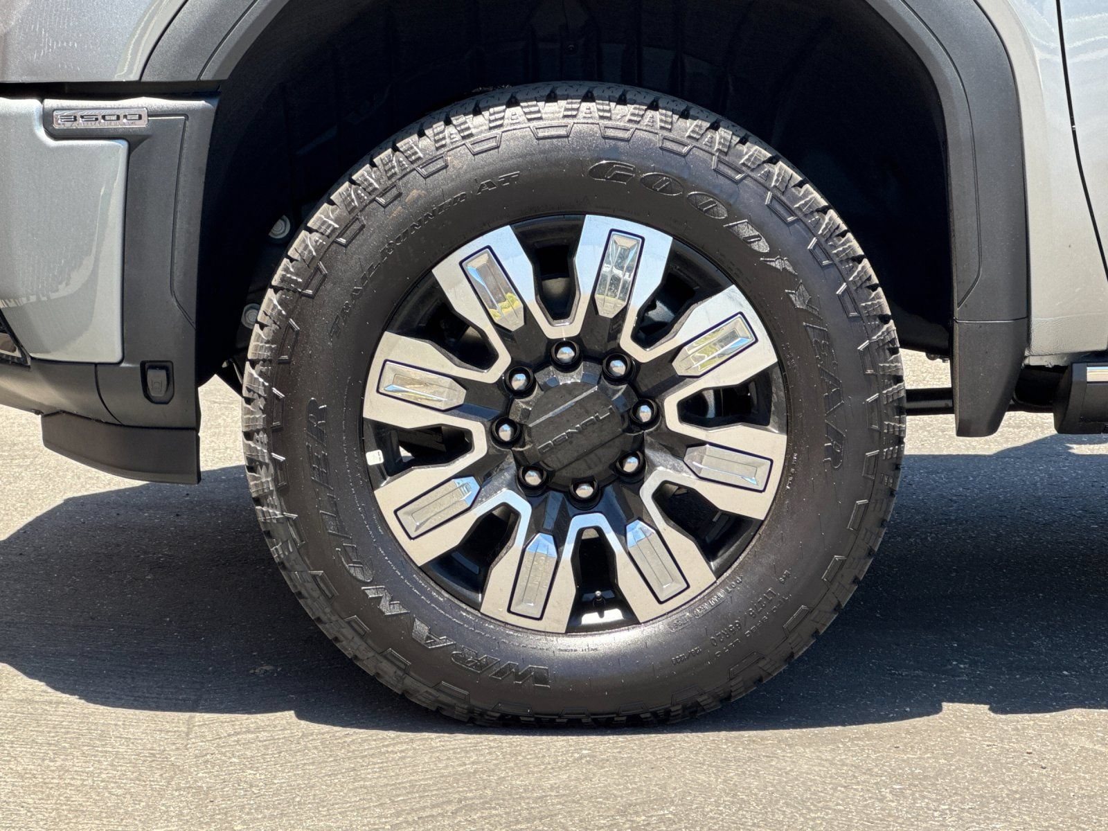 New 2026 GMC Sierra 3500 Denali w/ Denali Reserve Package AWD/4WD image 22