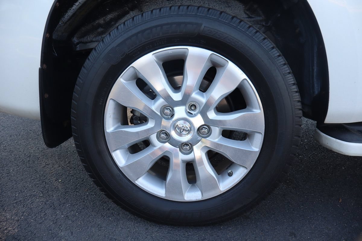 Used 2016 Toyota Sequoia Platinum AWD/4WD image 46