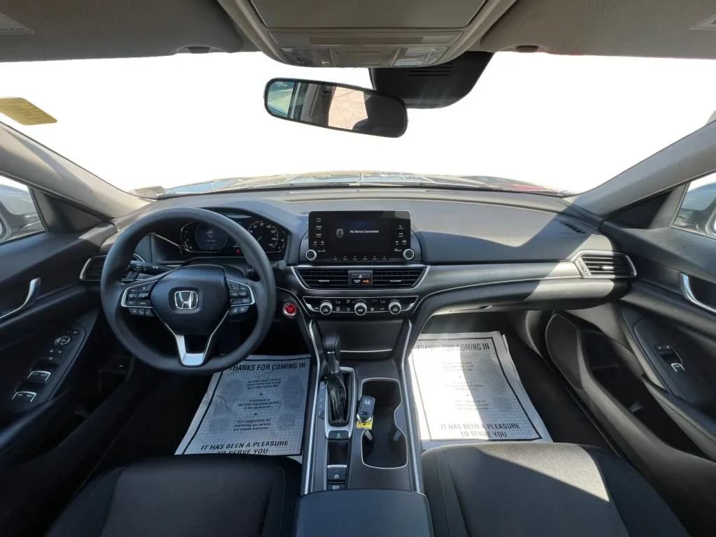 Used 2018 Honda Accord LX image 11