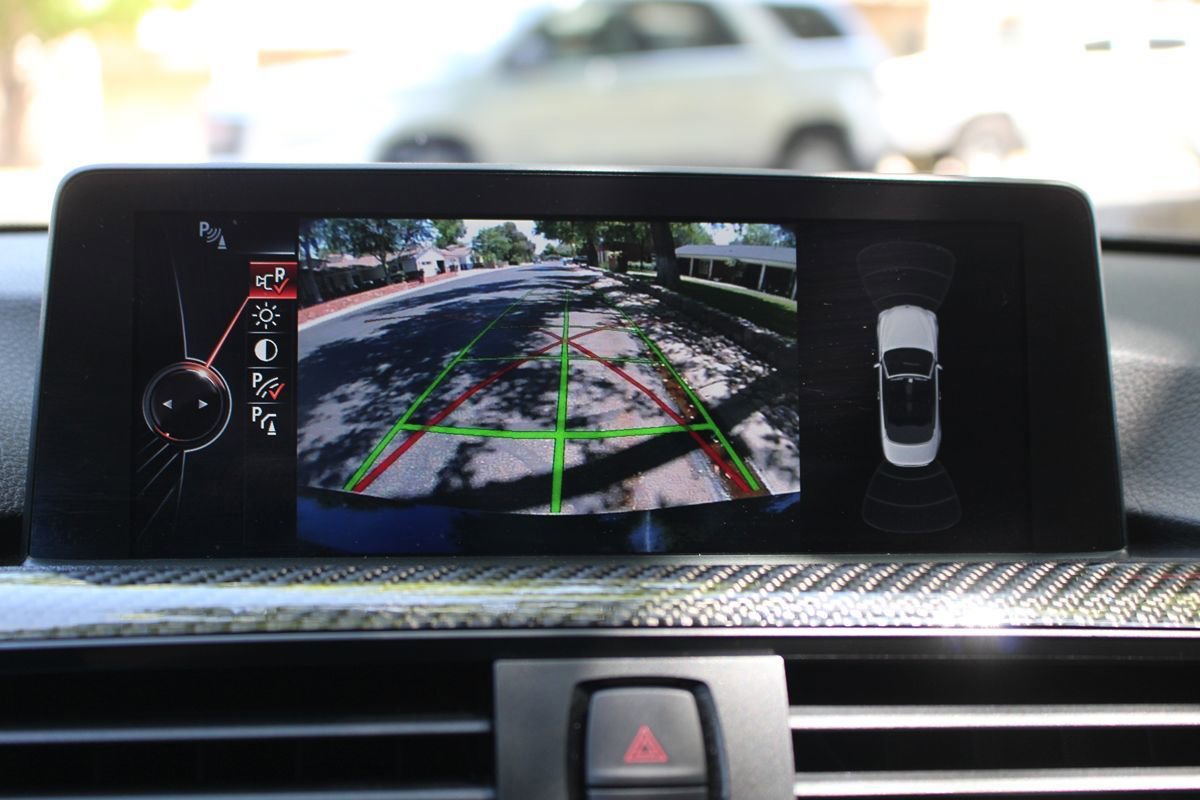 Used 2015 BMW M4 Convertible RWD image 36