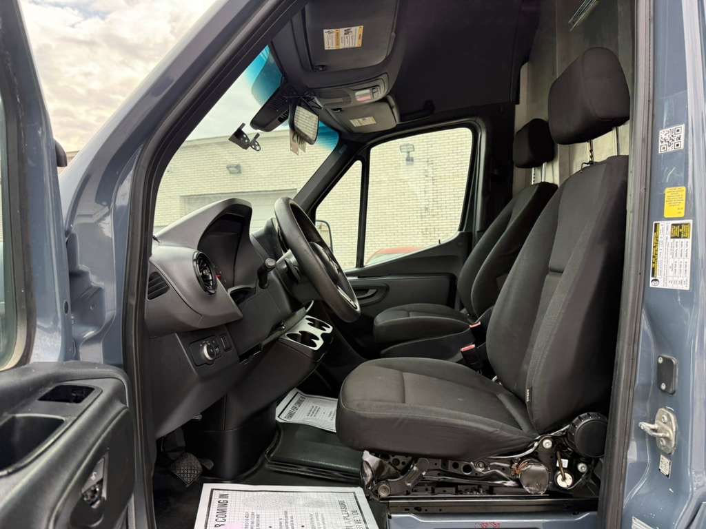 Used 2019 Mercedes-Benz Sprinter 144 image 16