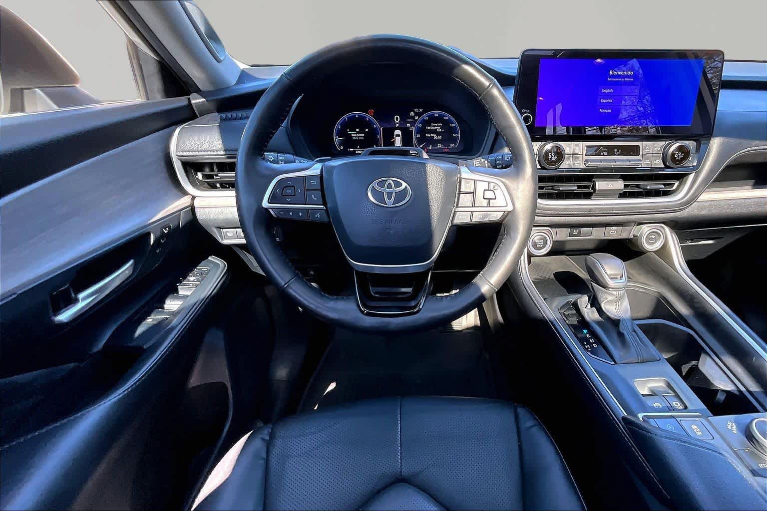 Used 2024 Toyota Grand Highlander AWD image 5