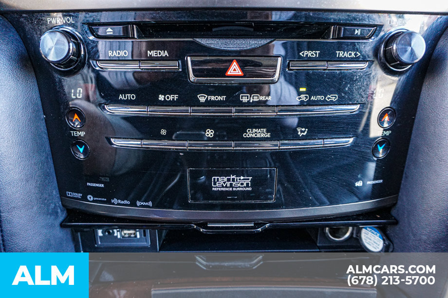 Used 2019 Lexus LX 570 4WD w/ Luxury Package image 43