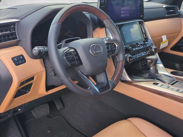 New 2026 Lexus LX 600 4WD w/ Luxury Package video 3