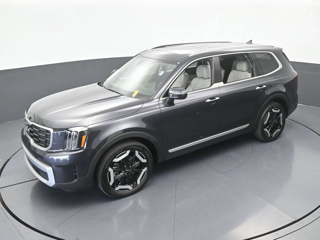 Used 2025 Kia Telluride S FWD image 49