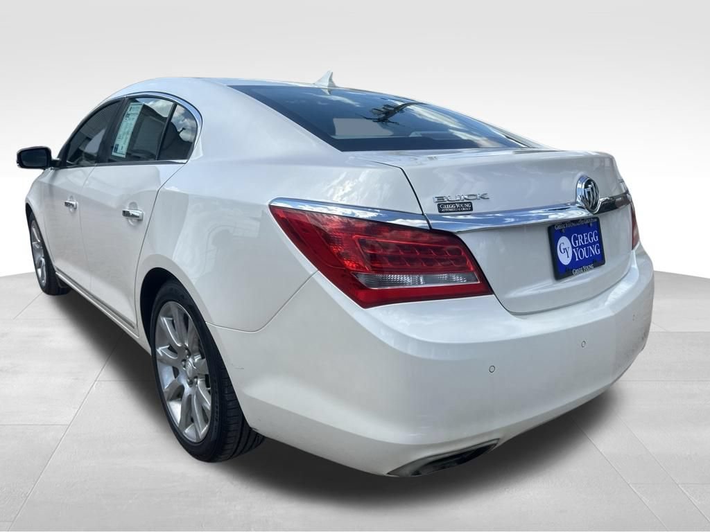 Used 2014 Buick LaCrosse Premium w/ Driver Confidence Package FWD image 3