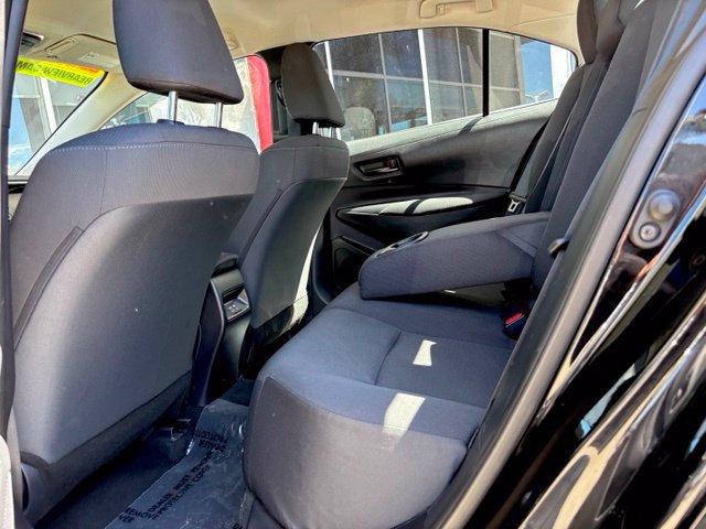 Used 2025 Toyota Corolla LE FWD image 13