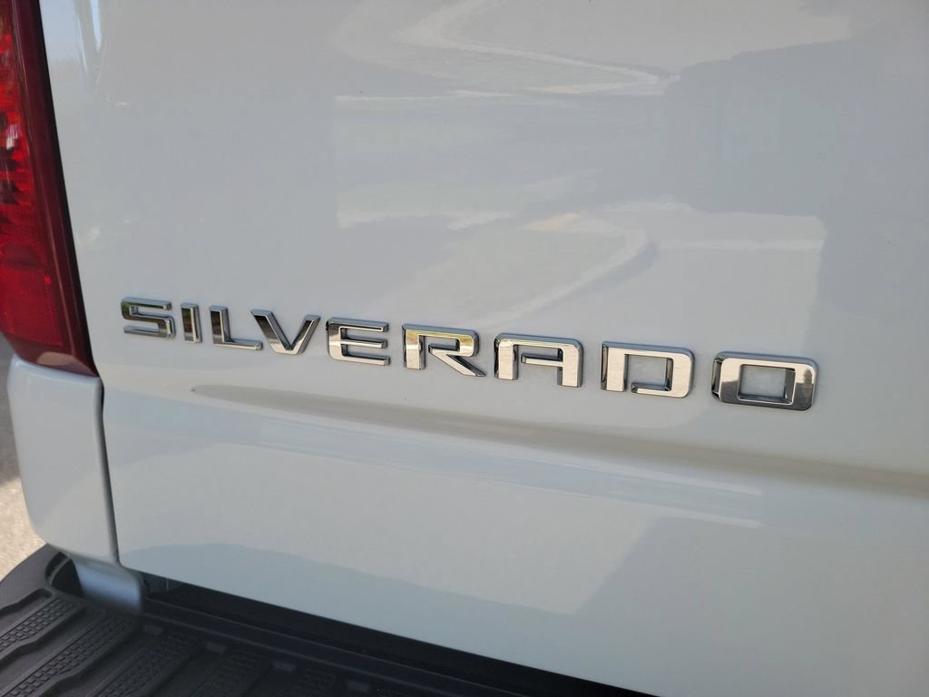 Certified 2025 Chevrolet Silverado 1500 Custom w/ Turbomax Blackout Package RWD image 27
