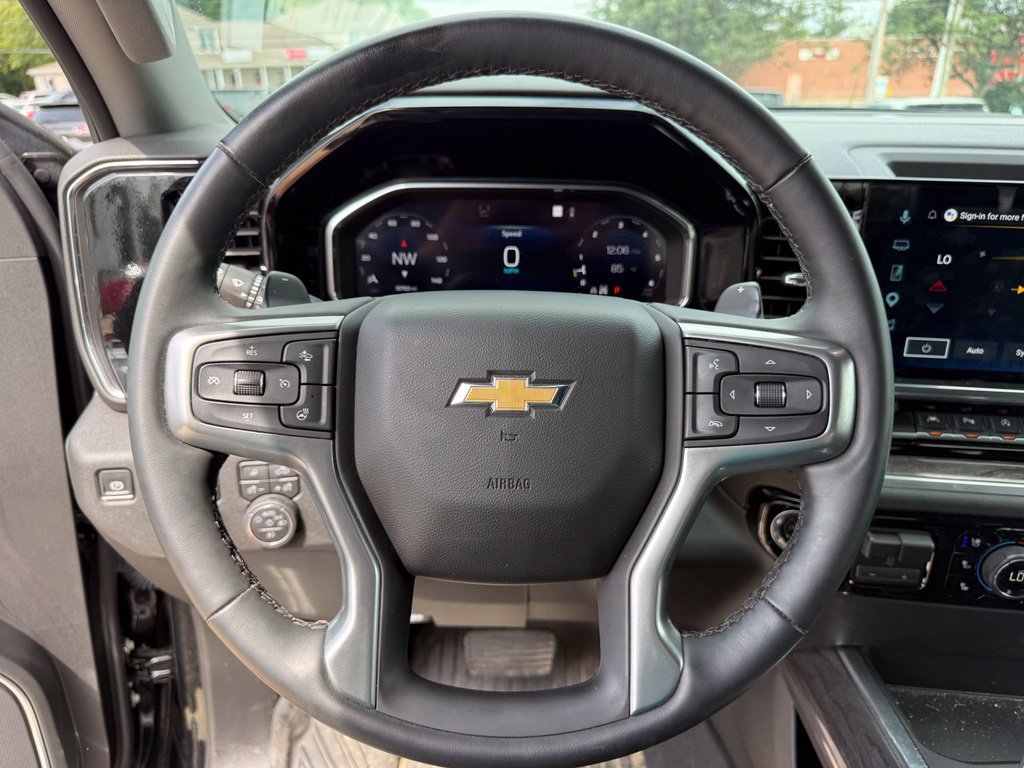 Used 2026 Chevrolet Silverado 1500 LTZ AWD/4WD image 15
