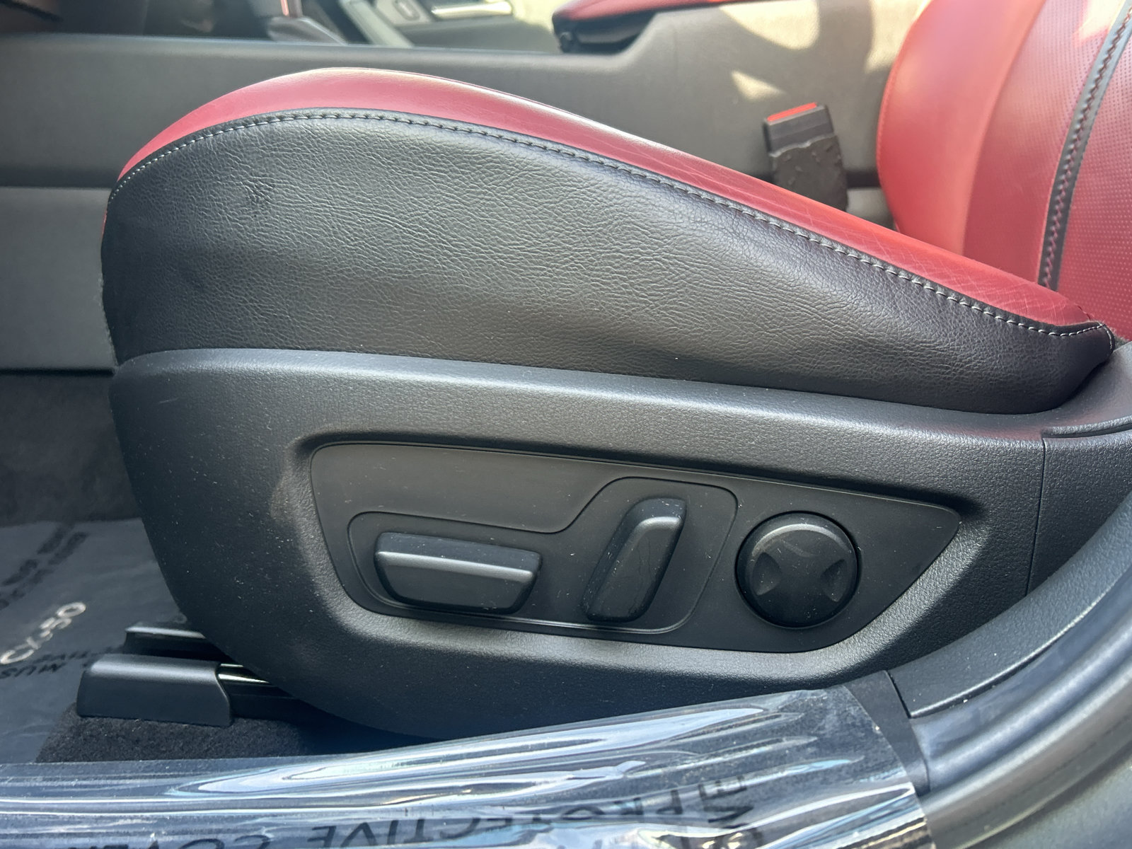 Used 2025 MAZDA CX-50 AWD 2.5 Hybrid w/ Premium Pkg image 14