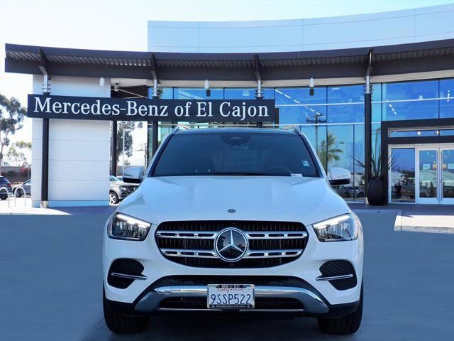 Used 2025 Mercedes-Benz GLE 450e 4MATIC image 2