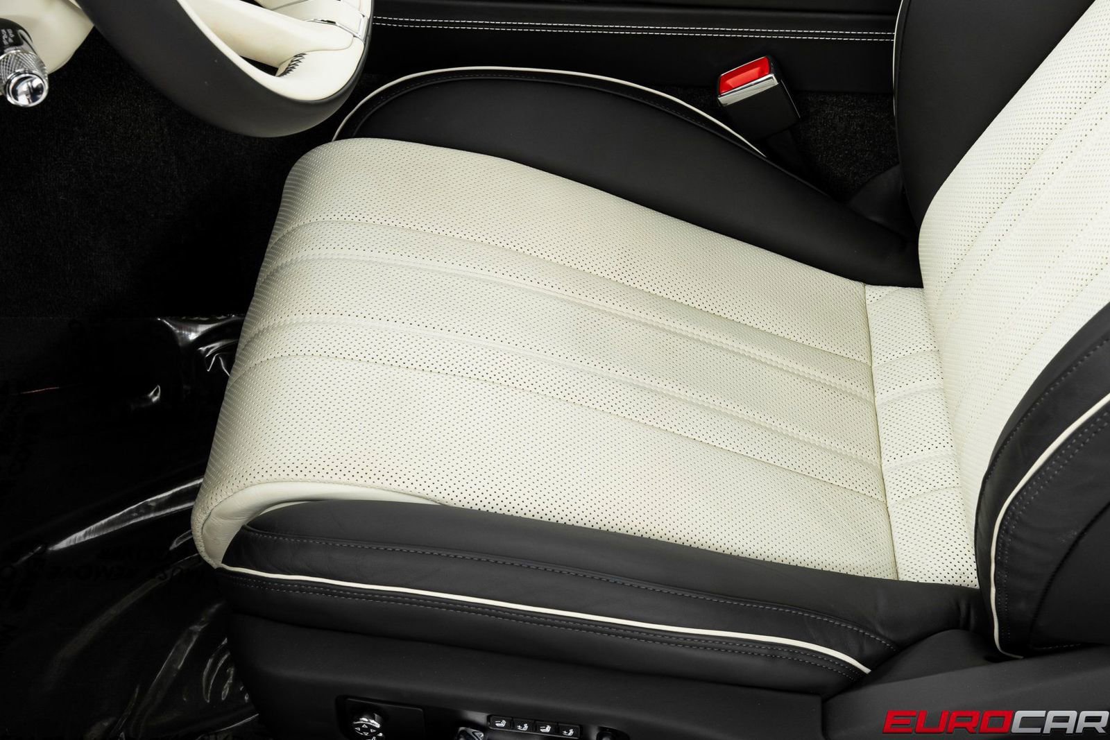 Used 2023 Bentley Continental GT Mulliner image 42