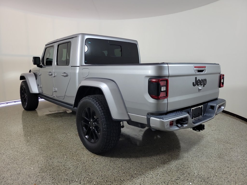Used 2021 Jeep Gladiator Overland AWD/4WD image 3