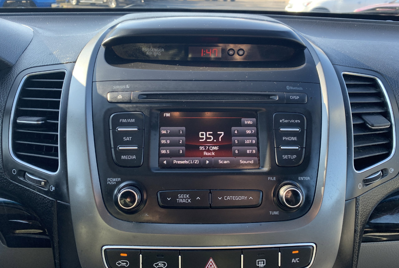 Used 2014 Kia Sorento LX image 21