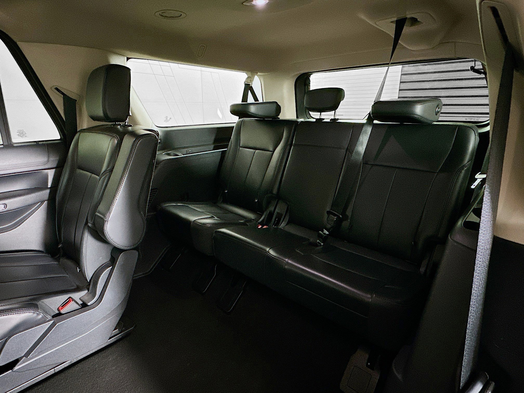 Used 2024 Ford Expedition Max XLT image 29