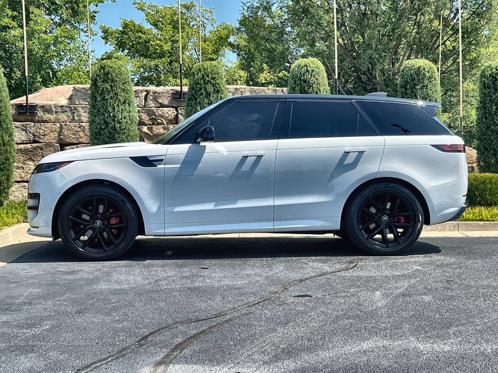 Certified 2023 Land Rover Range Rover Sport SE Dynamic AWD/4WD image 2