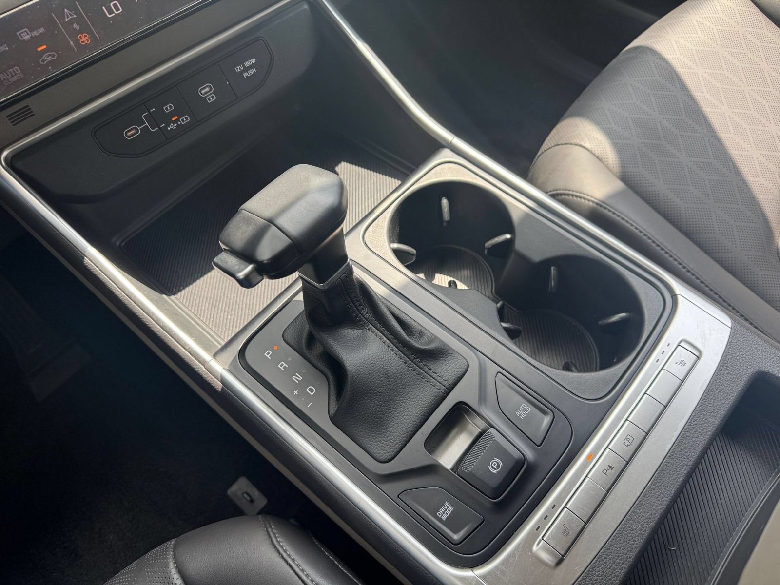 Used 2026 Kia Carnival FWD image 43