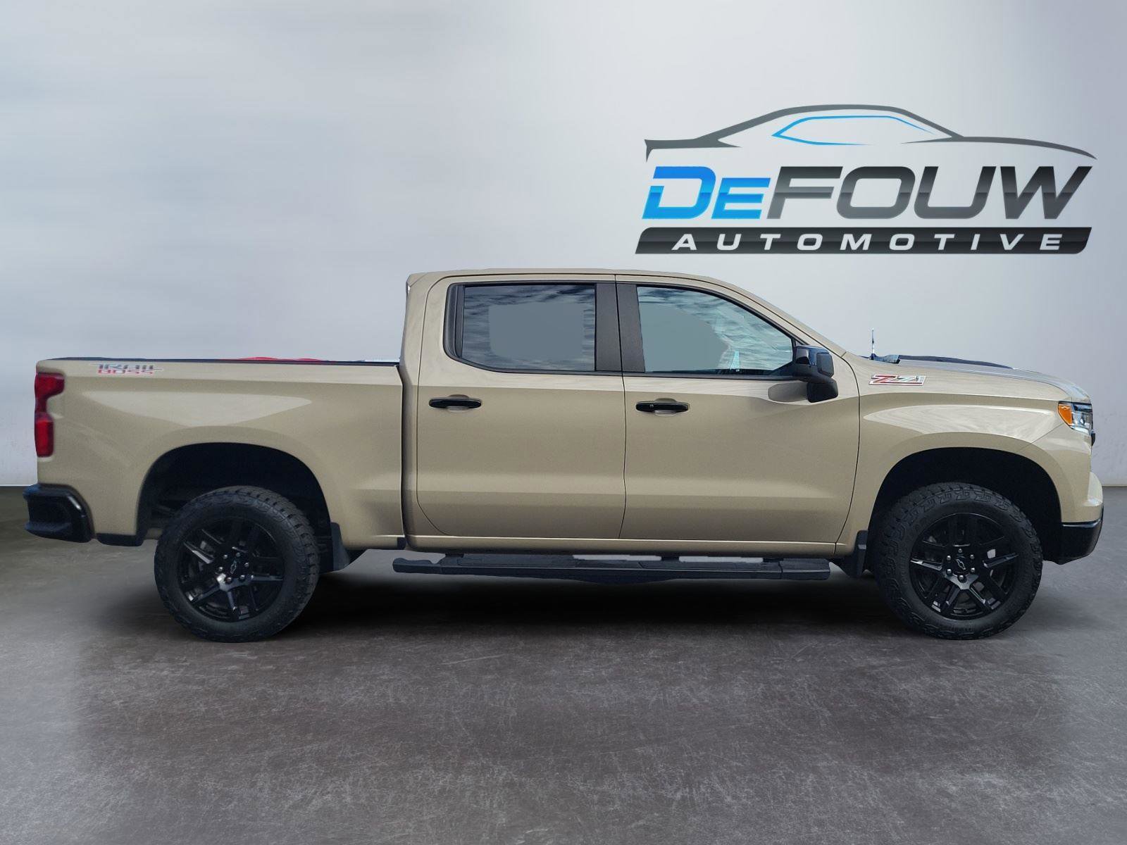 Used 2023 Chevrolet Silverado 1500 LT Trail Boss w/ Protection Package image 2