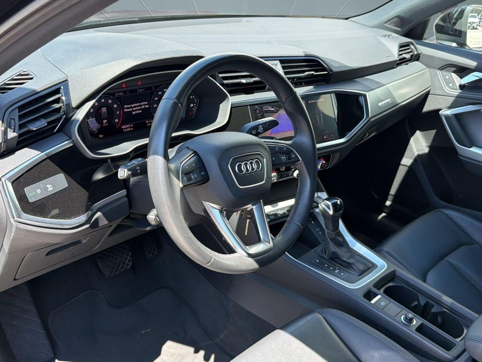 Used 2025 Audi Q3 2.0T Premium AWD/4WD image 4