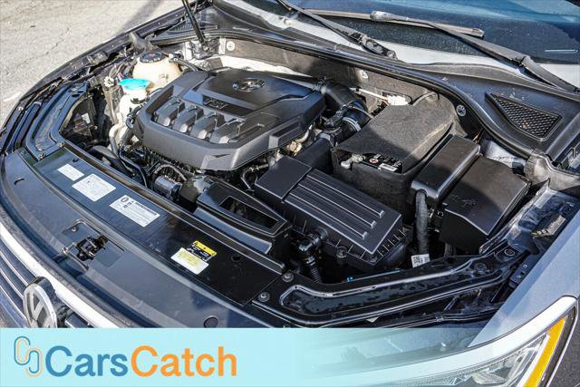 Used 2018 Volkswagen Passat 2.0T SE FWD image 39