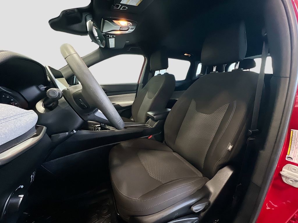 Used 2023 Jeep Compass Sport image 17