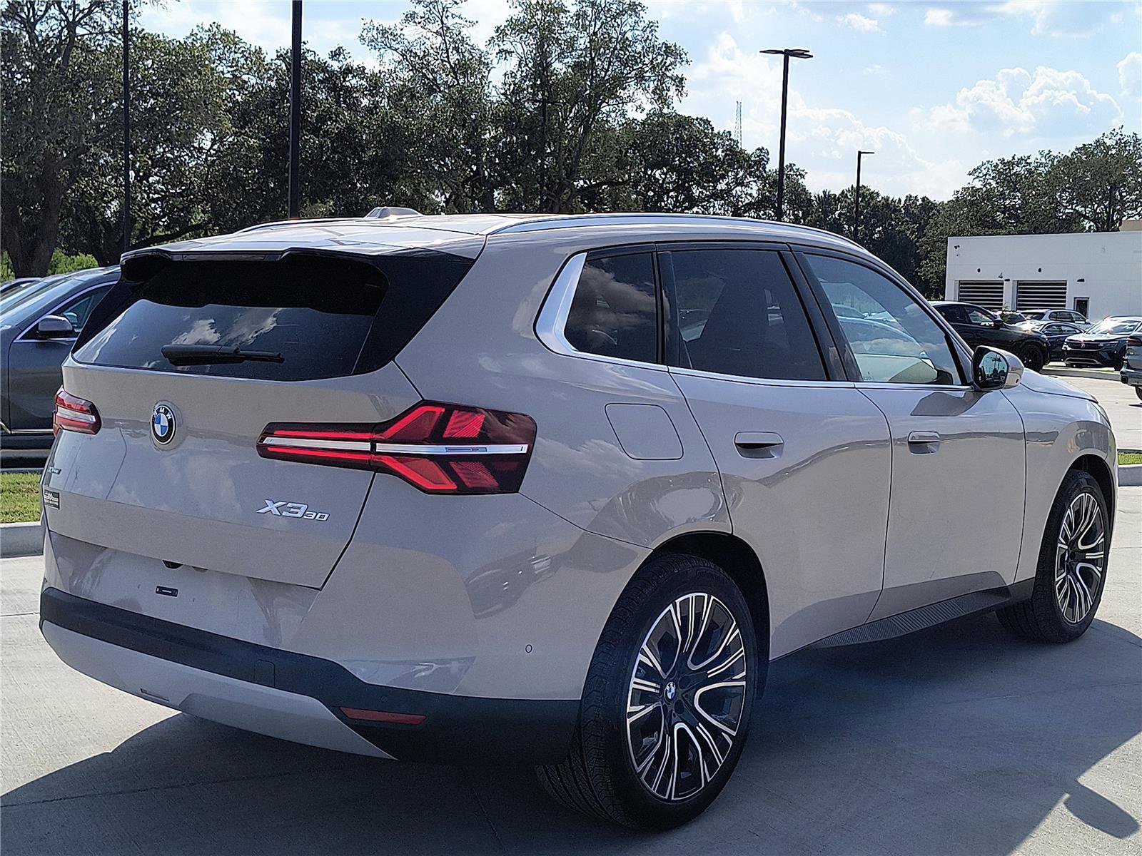 New 2026 BMW X3 xDrive30 w/ Premium Package image 5