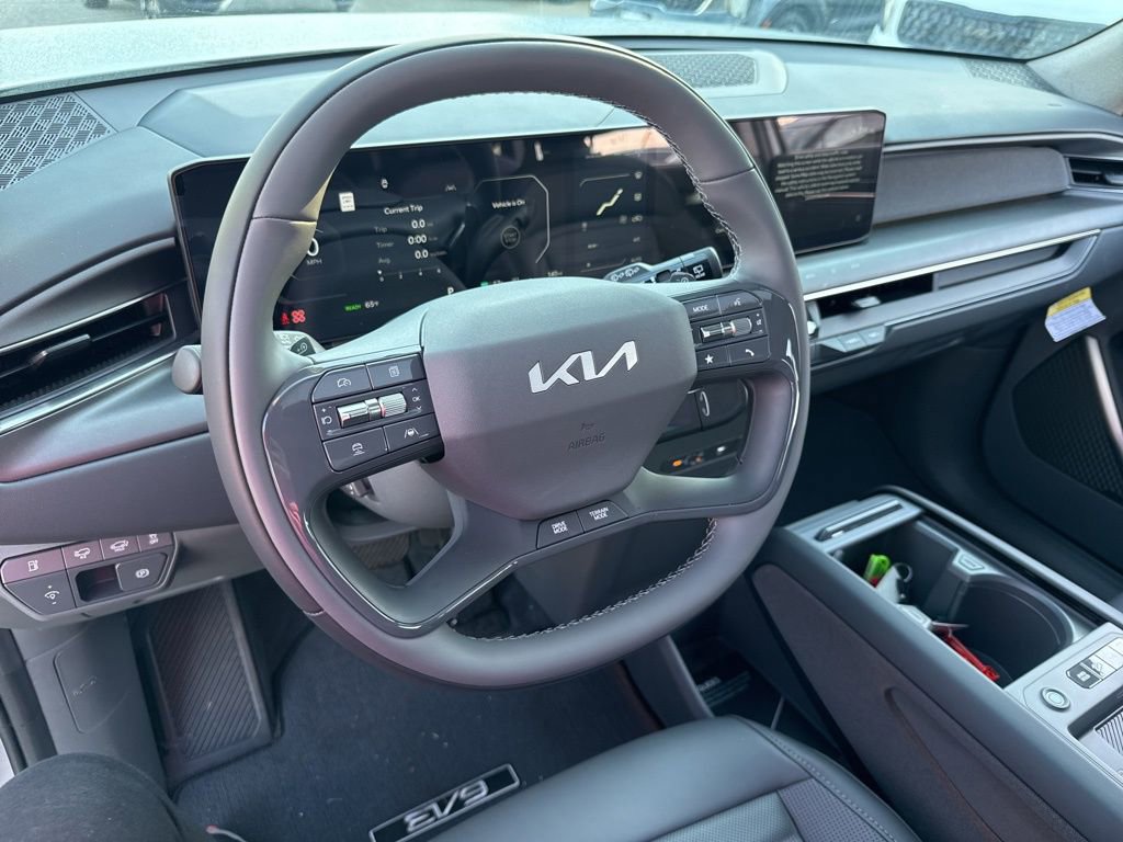 New 2026 Kia EV9 Land image 14