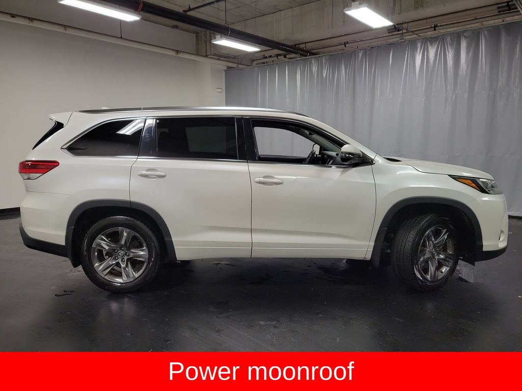Used 2019 Toyota Highlander Limited Platinum AWD/4WD image 9