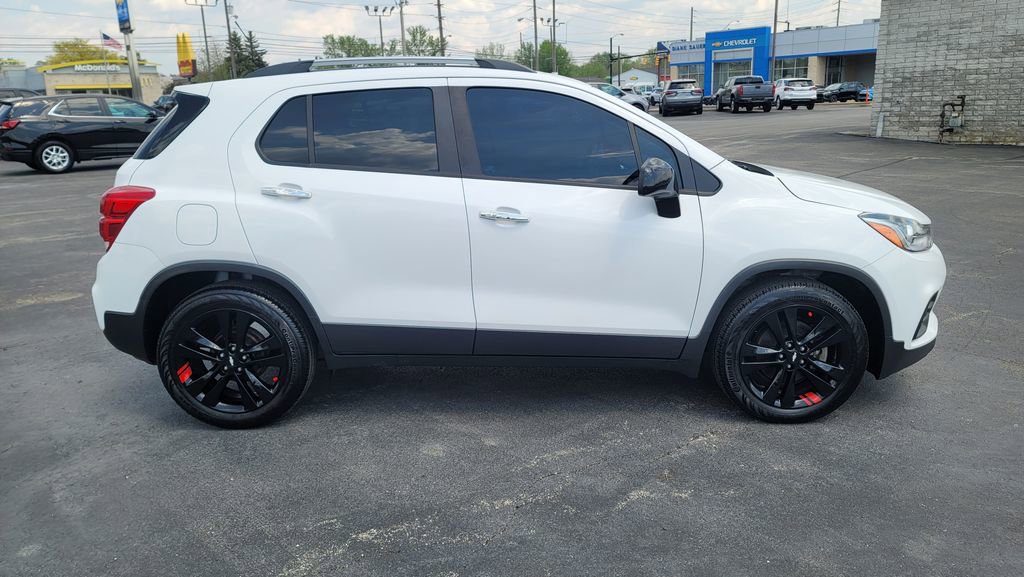 Used 2018 Chevrolet Trax LT w/ Redline Edition FWD image 14
