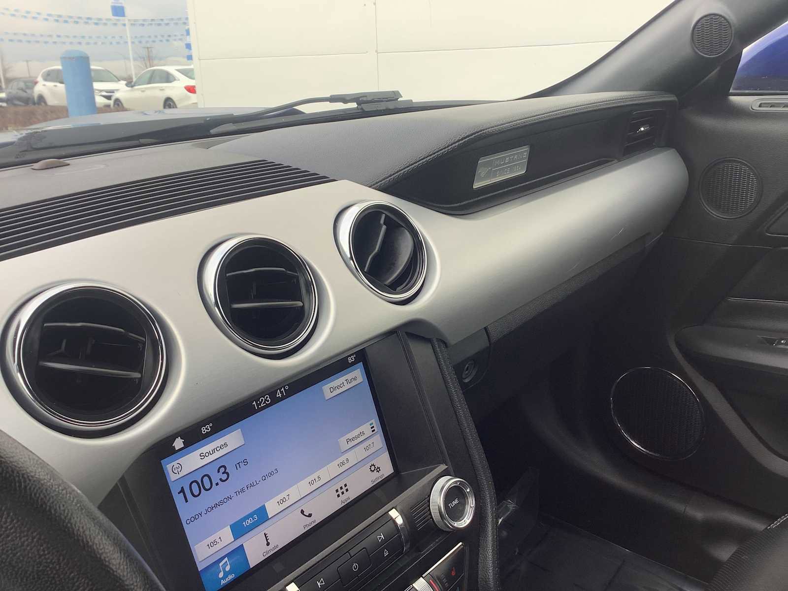 Used 2016 Ford Mustang Premium image 17