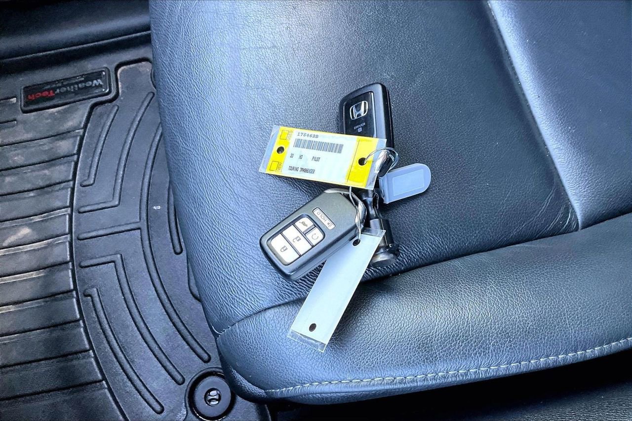 Used 2020 Honda Pilot Touring image 34