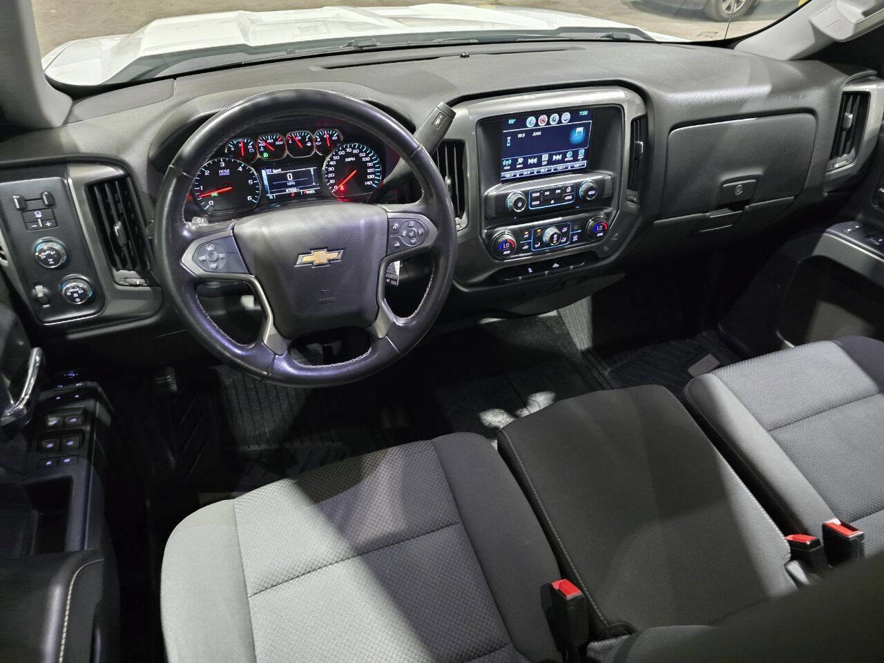 Used 2019 Chevrolet Silverado 1500 LT w/ All Star Edition AWD/4WD image 30