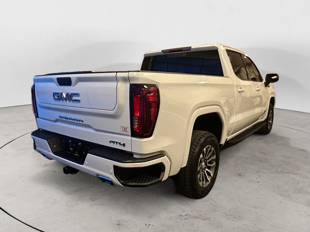Used 2022 GMC Sierra 1500 AT4 w/ AT4 Premium Package AWD/4WD image 5
