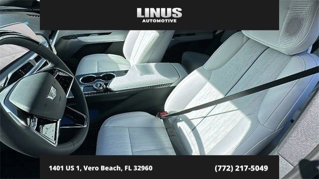 New 2026 Cadillac Lyriq Premium Luxury image 19