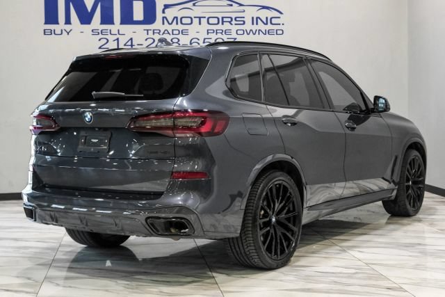 Used 2022 BMW X5 xDrive40i w/ M Sport Package AWD/4WD image 12