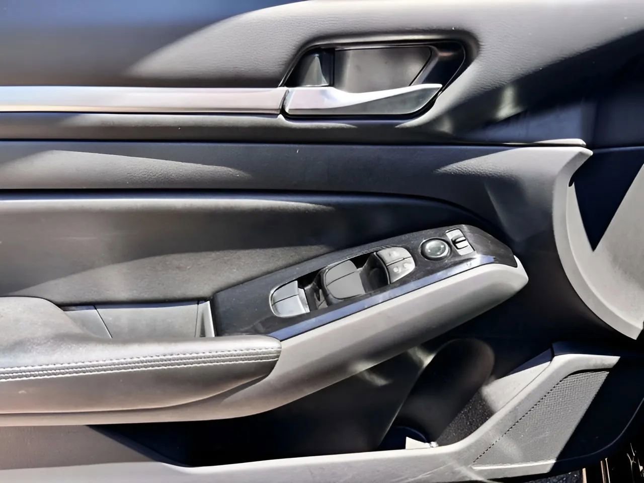 Used 2023 Nissan Altima 2.5 SV image 36