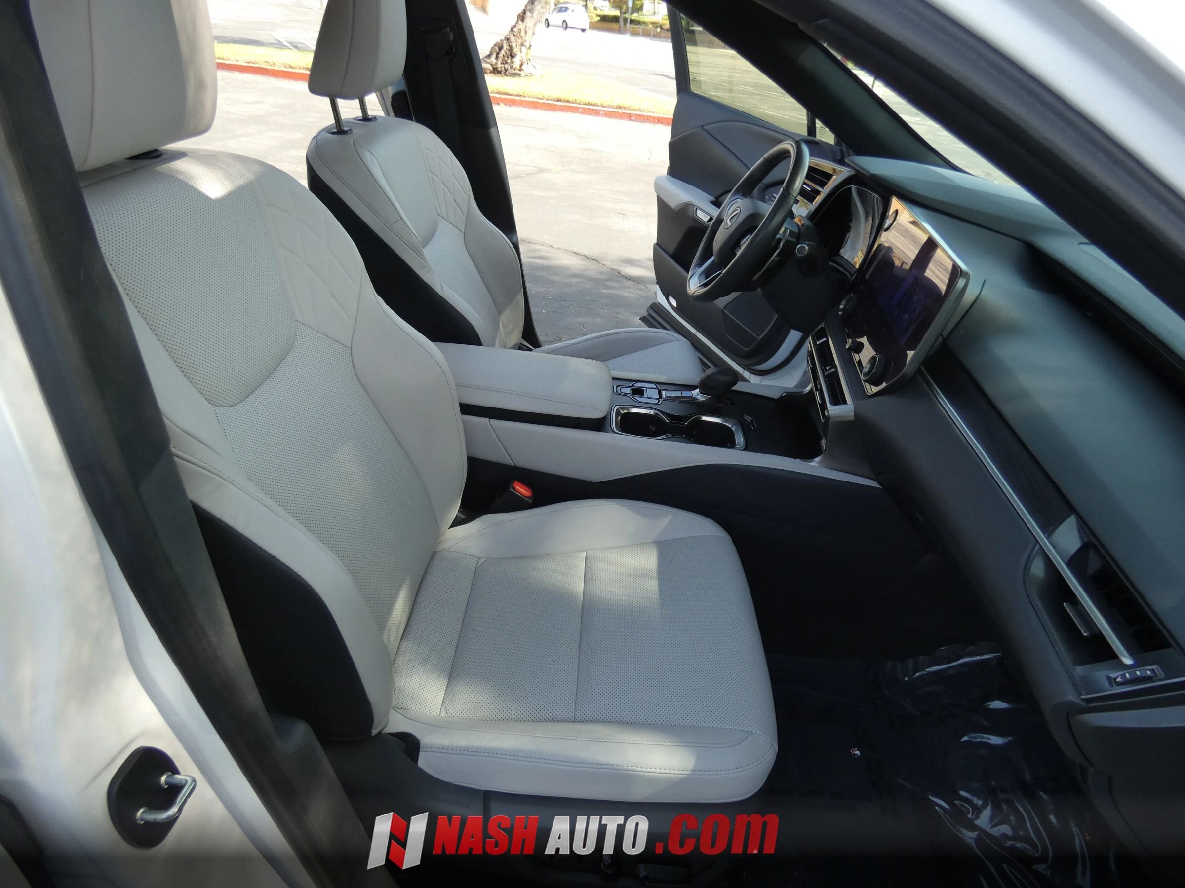 Used 2023 Lexus RX 350 Premium w/ Accessory Package (Z1) FWD image 29