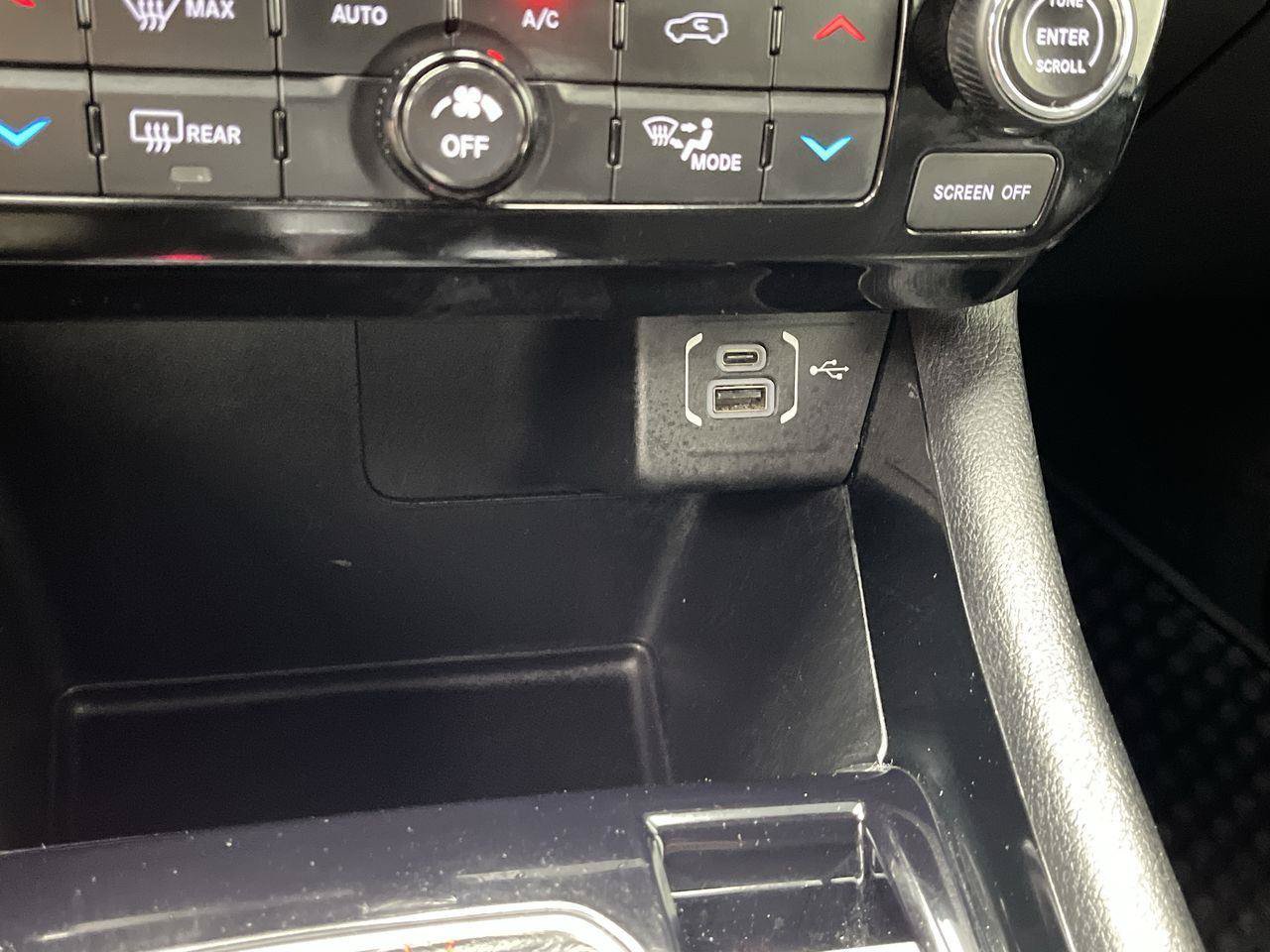 Used 2023 Jeep Compass Trailhawk AWD/4WD image 21