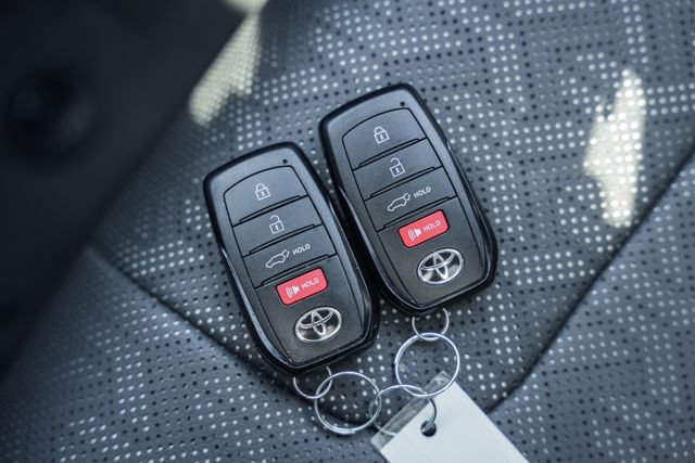 Used 2024 Toyota Sequoia Limited w/ Tow Technology Package AWD/4WD image 59