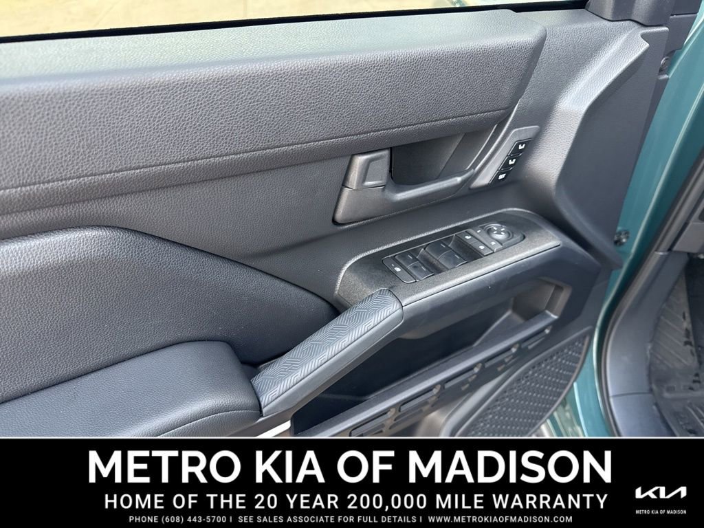 Used 2025 Toyota 4Runner TRD Off-Road Premium image 13