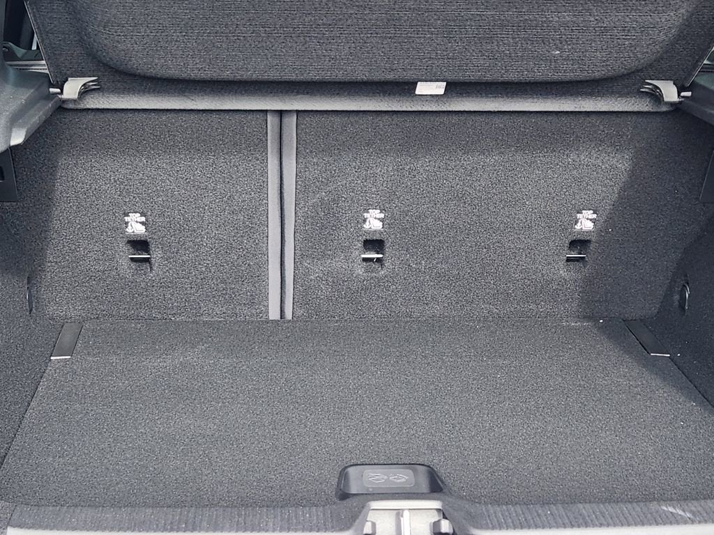 New 2026 Volvo EX30 Plus w/ Climate Package image 21