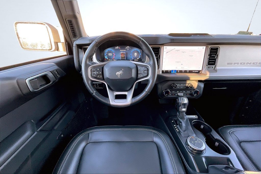 Used 2025 Ford Bronco Outer Banks AWD/4WD image 10