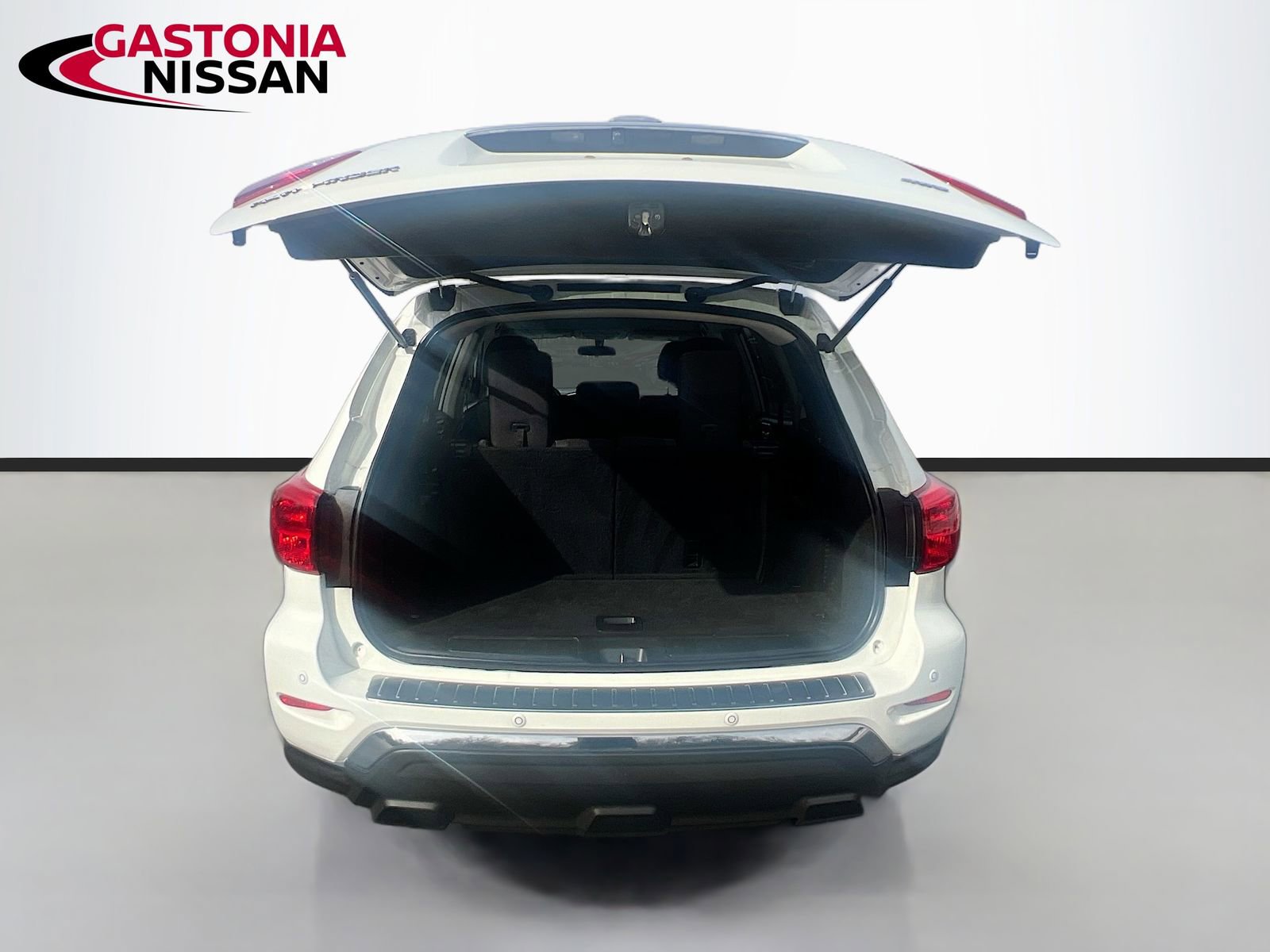 Used 2020 Nissan Pathfinder S image 34