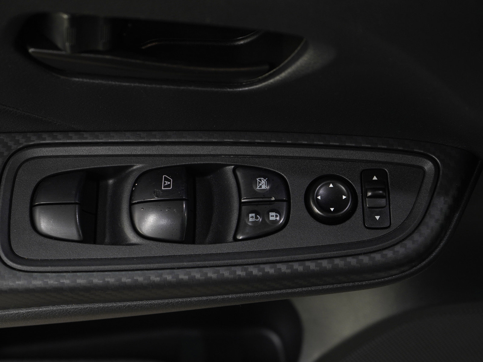Used 2024 Nissan Versa S w/ Trunk Package FWD image 19