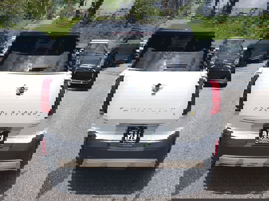 Used 2025 MINI Cooper Countryman SE w/ Comfort Package Max image 5