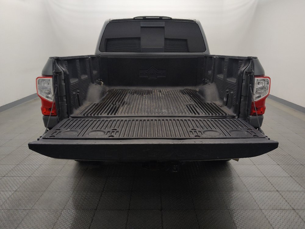Used 2017 Nissan Titan SV RWD image 29